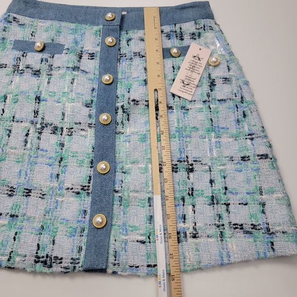 Nanette Lepore Tweed Skirt Women’s Size S Pearl Button Lite Blue Multi Plaid New - Picture 8 of 12